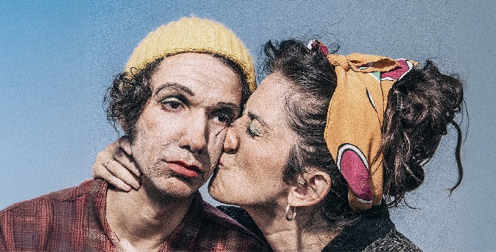 «ΟΙ ΚΑΡΕΚΛΕΣ» | ΚΡΙΤΙΚΉ